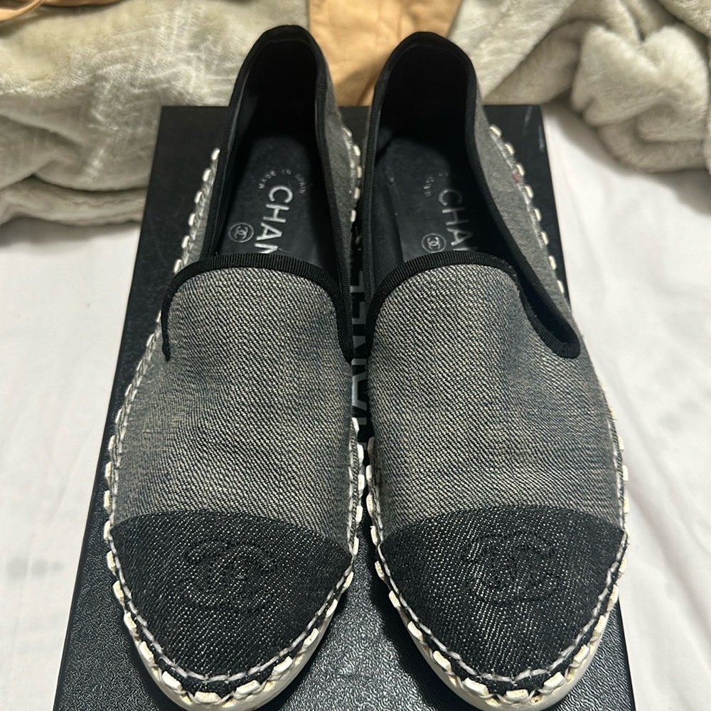Chanel Mocassins-Loafers